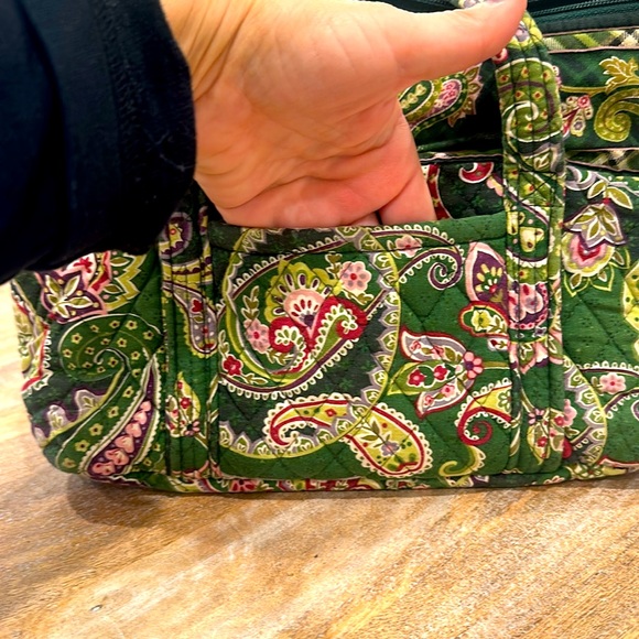 Vera Bradley Chelsea Green Paisley shoulder bag/tote - Picture 8 of 12